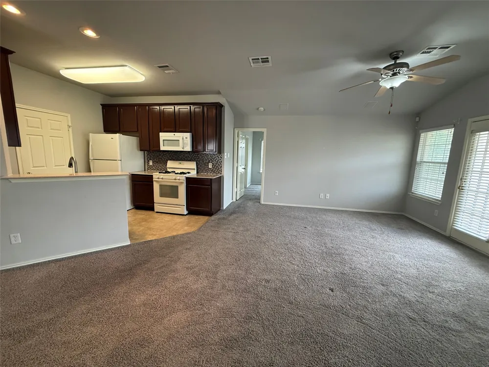 1900 Scofield Ridge Parkway #4701 Austin, TX 78727