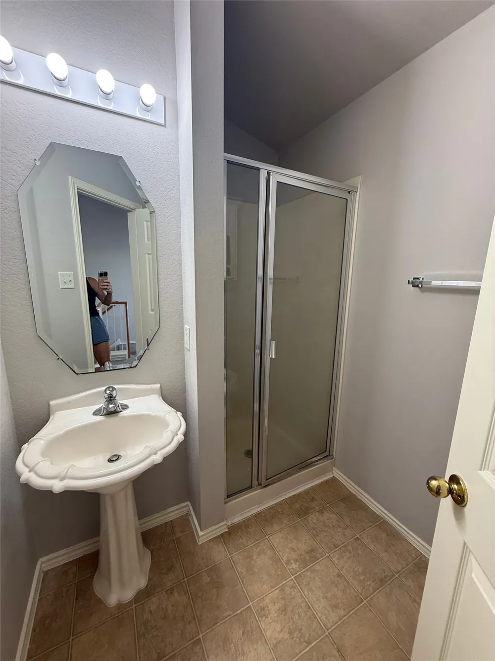 1900 Scofield Ridge Parkway #4701 Austin, TX 78727