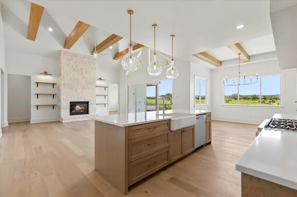 224 Sandia Loop Kingsland, TX 78639