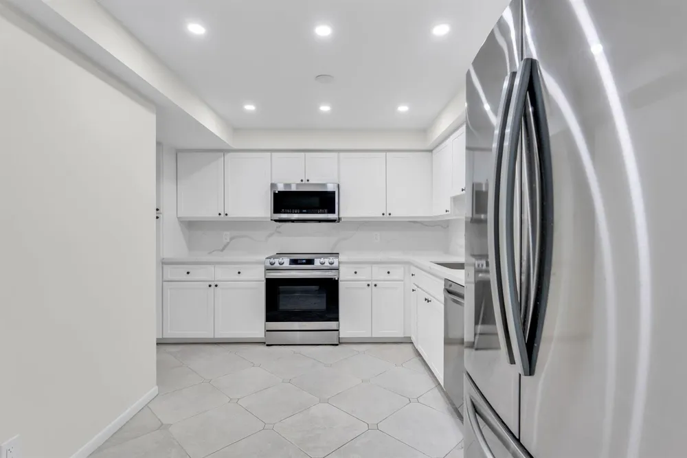 5000 Ocean Boulevard #908 Lauderdale By The Sea, FL 33308