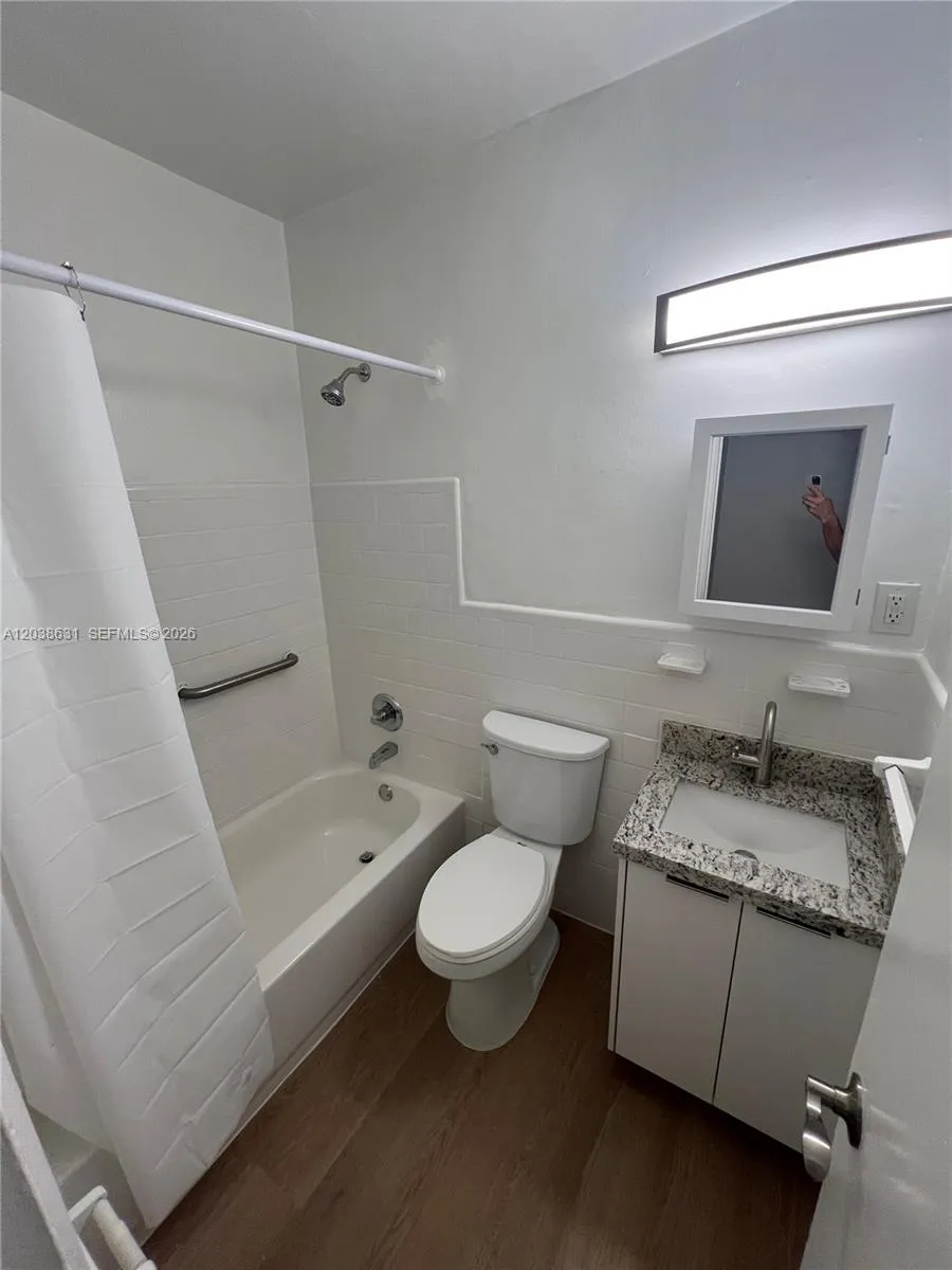 361 Sharar Ave #6 Opa-Locka, FL 33054