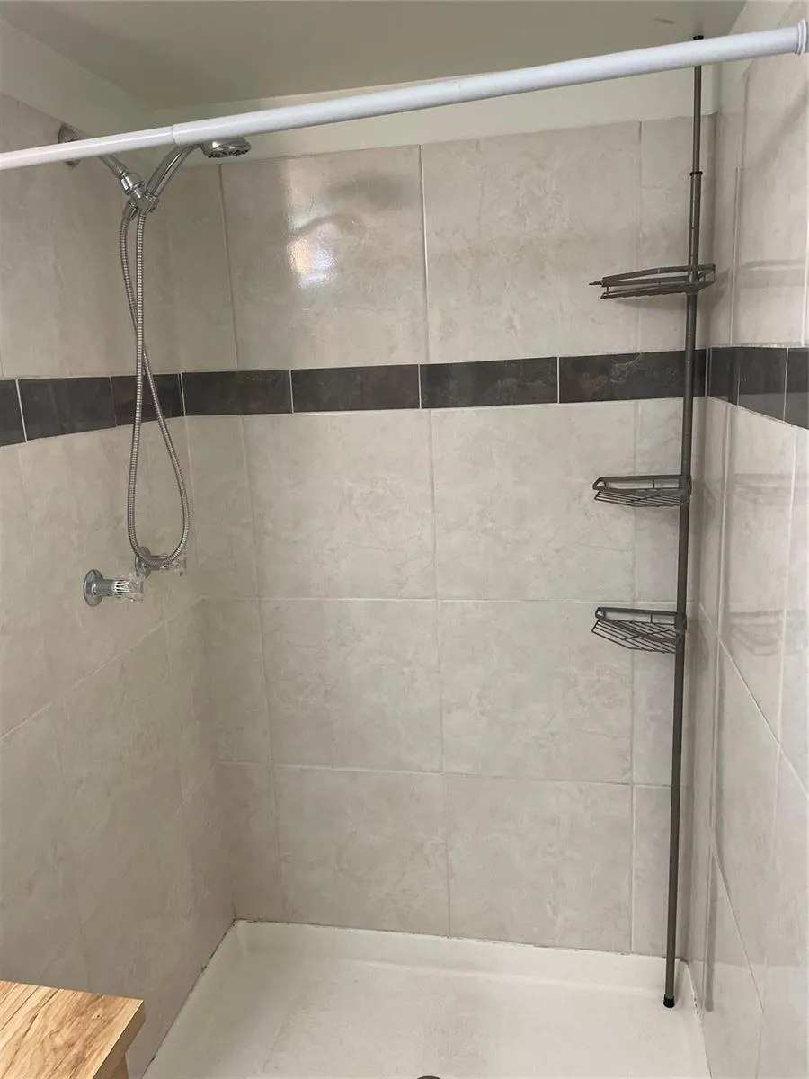 143 NW 93rd Avenue #202 Pembroke Pines, FL 33024