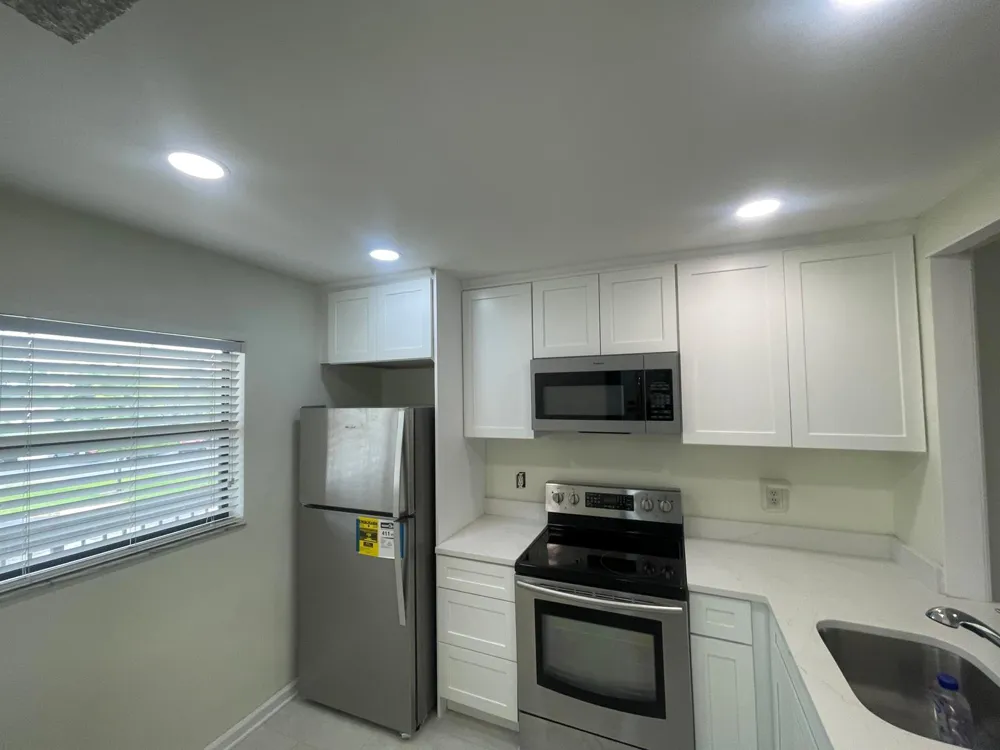 143 NW 93rd Avenue #202 Pembroke Pines, FL 33024