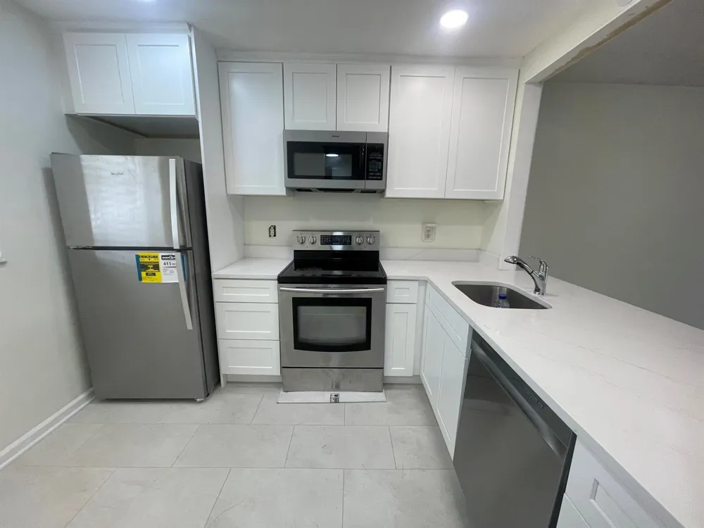 143 NW 93rd Avenue #202 Pembroke Pines, FL 33024
