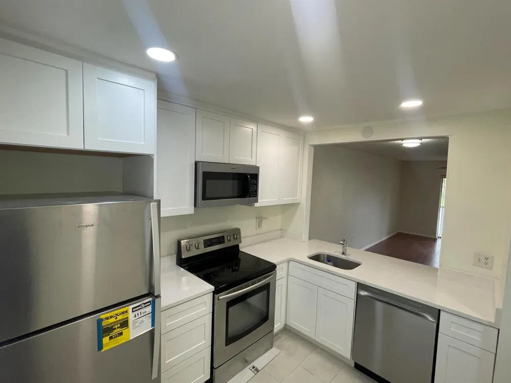 143 NW 93rd Avenue #202 Pembroke Pines, FL 33024