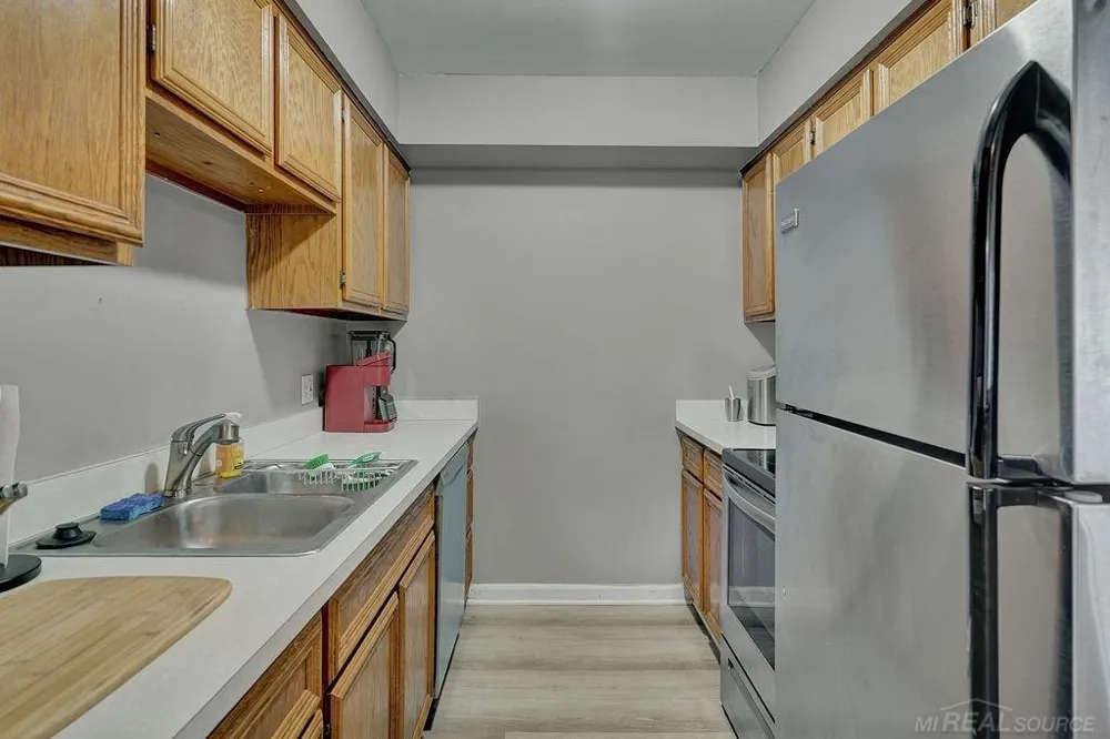 31611 Fraser Drive Fraser City, MI 48026