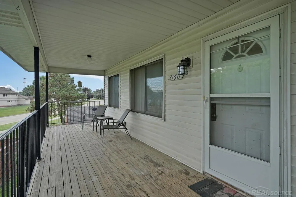 31611 Fraser Drive Fraser City, MI 48026