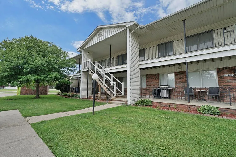 31611 Fraser Drive Fraser City, MI 48026