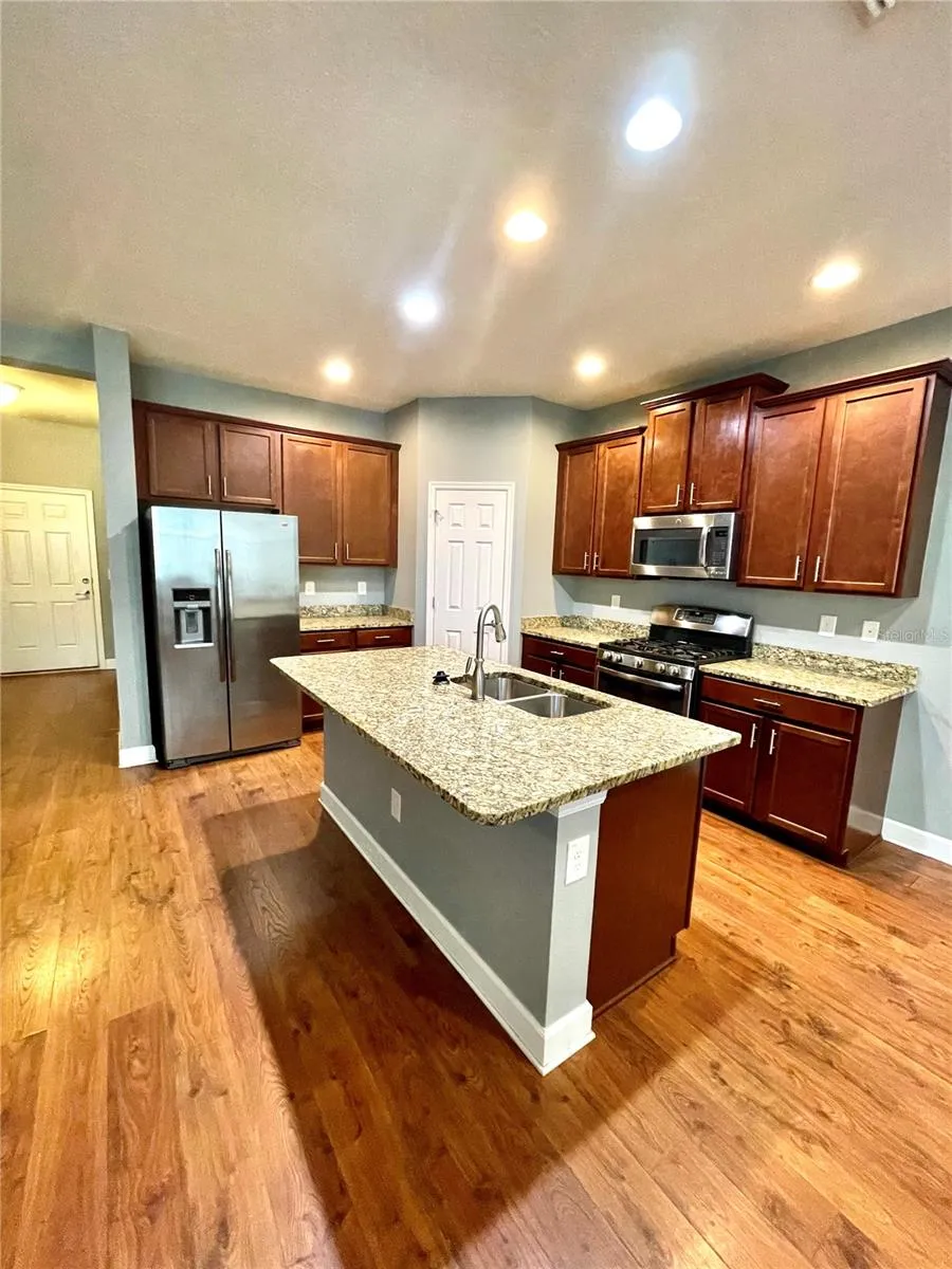 21648 SOUTHERN CHARM DRIVE Land O Lakes, FL 34637
