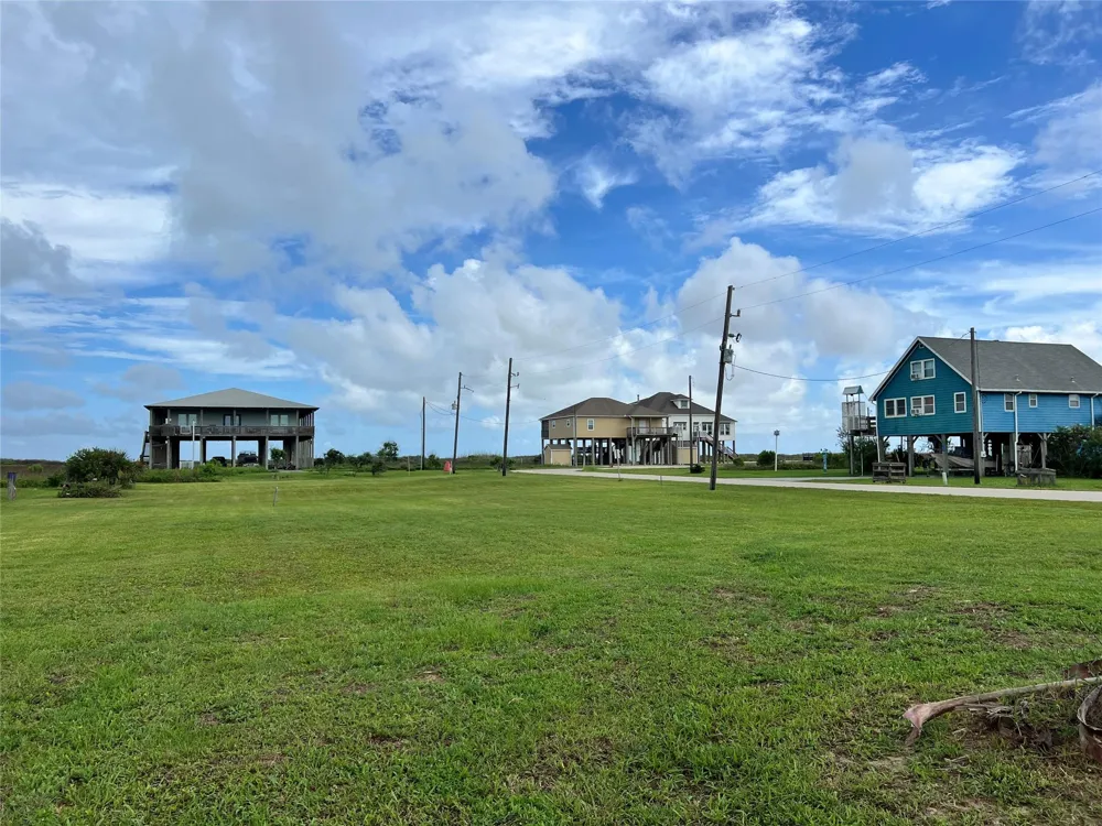 714 Salt Cedar Lane Port Bolivar, TX 77650