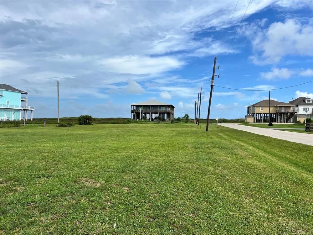 714 Salt Cedar Lane Port Bolivar, TX 77650