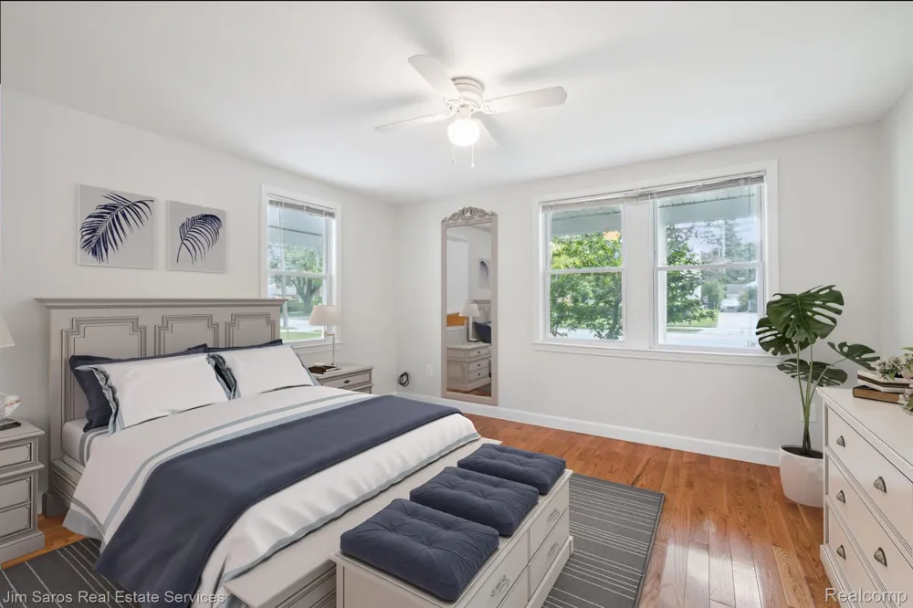 84 Vernier Road Village Of Grosse Pointe Shores City, MI 48236