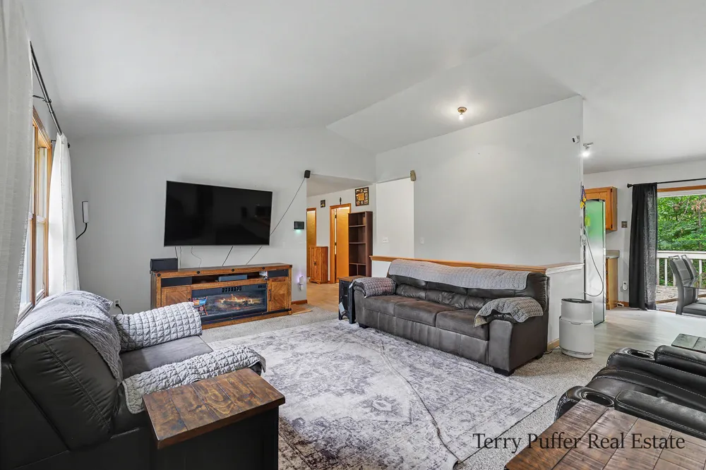 12253 Rich Street Robinson Township, MI 49417