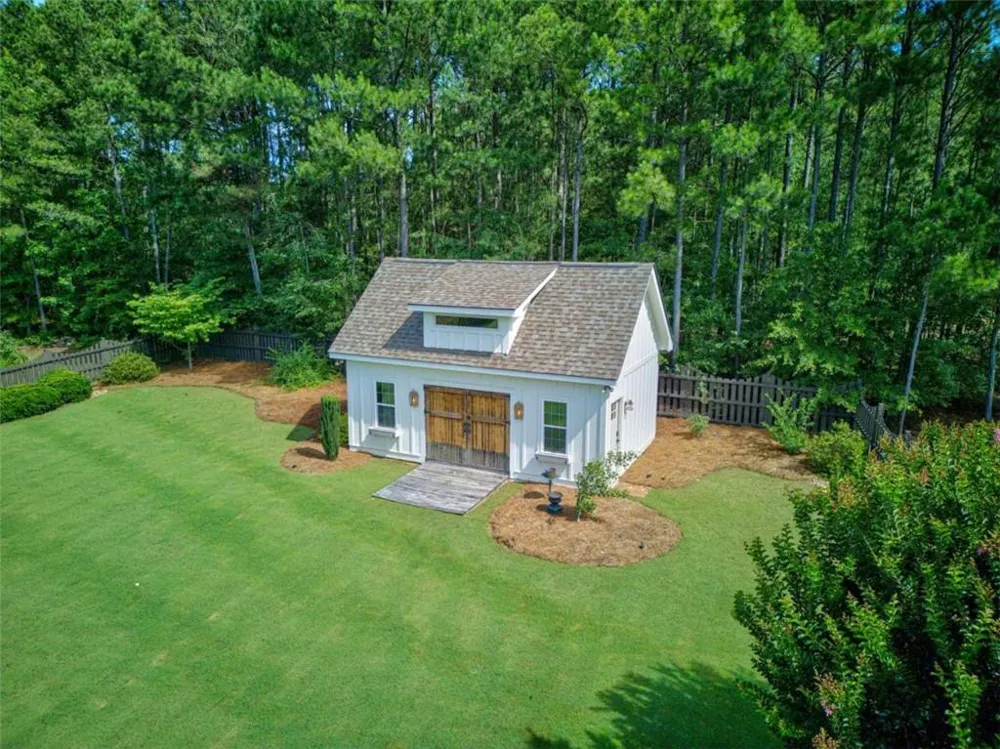 2501 Morningside Way Watkinsville, GA 30677