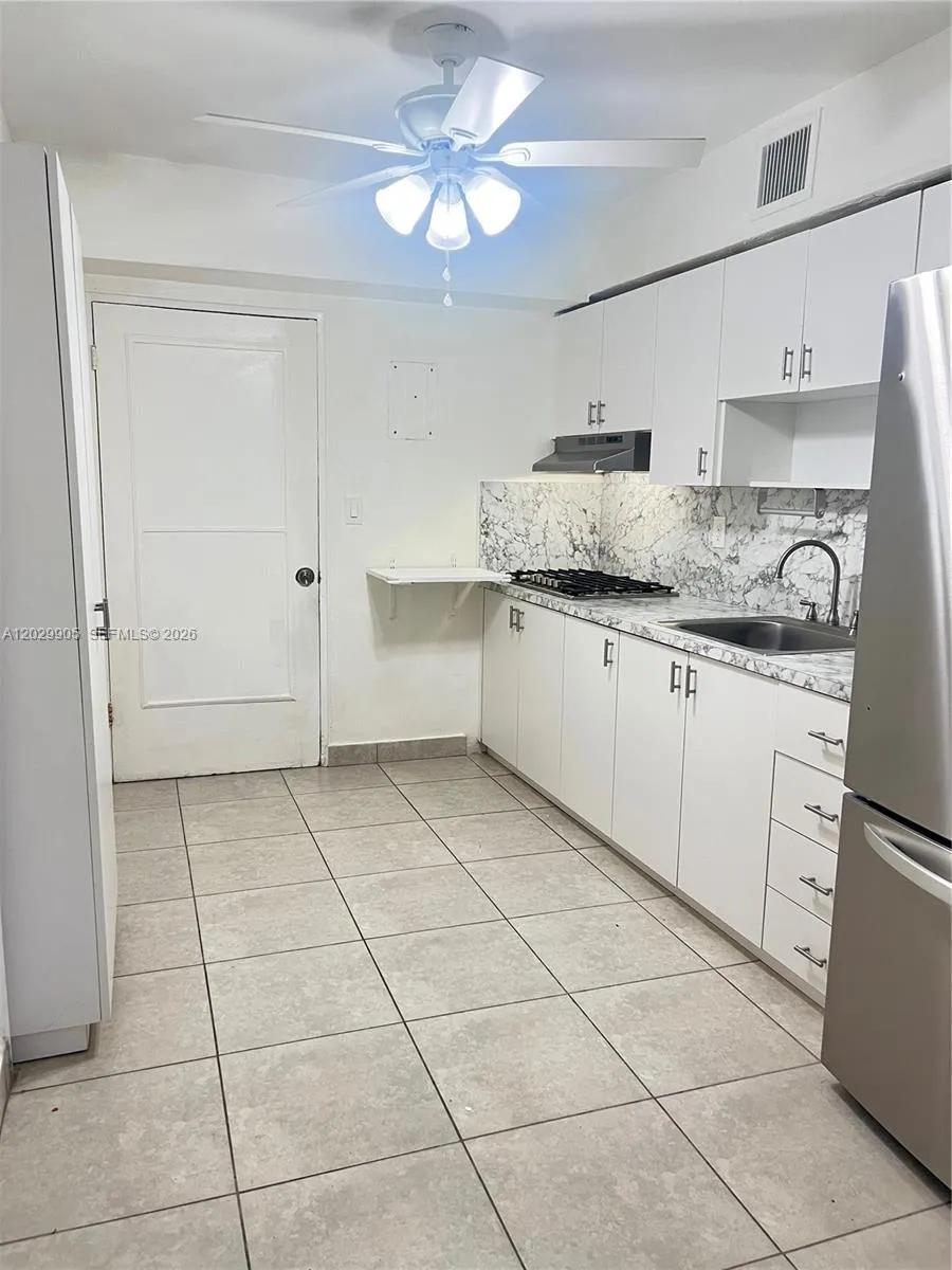 1401 E 8th Ave #n/a Hialeah, FL 33010