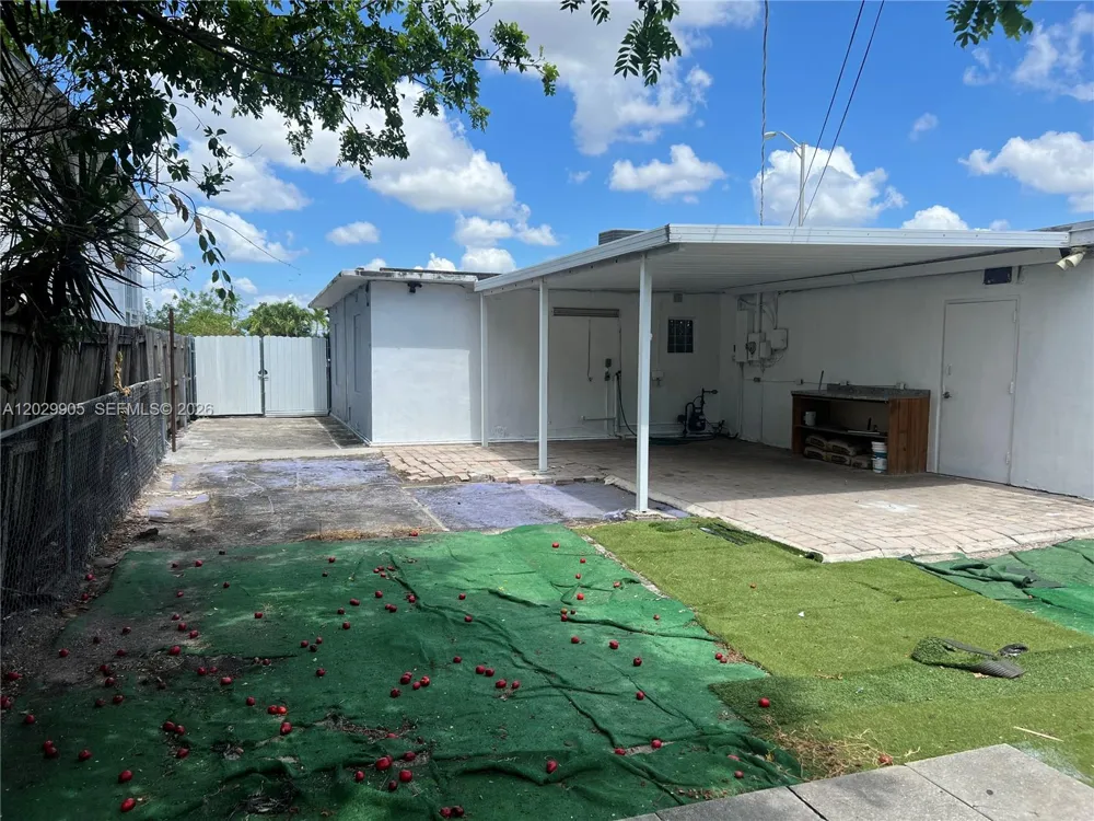 1401 E 8th Ave #n/a Hialeah, FL 33010