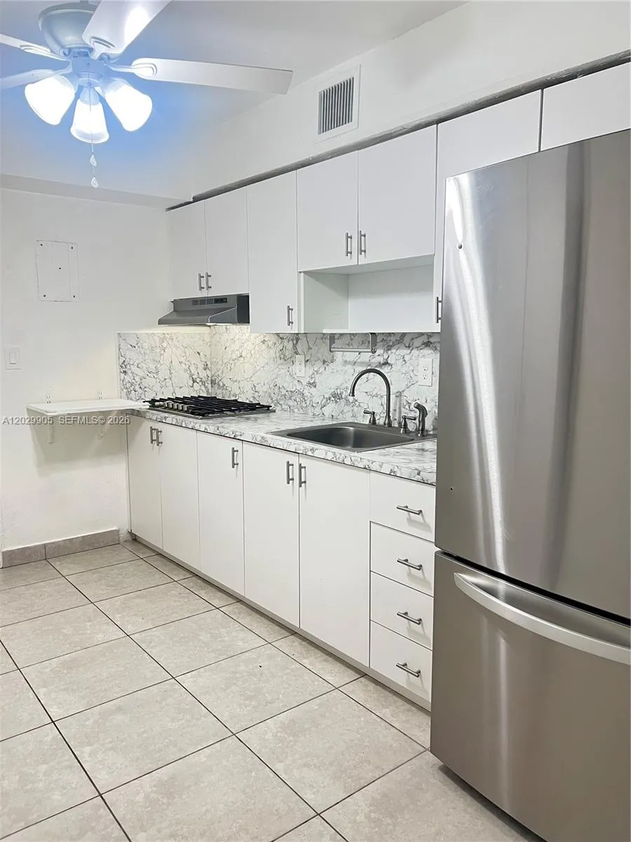 1401 E 8th Ave #n/a Hialeah, FL 33010