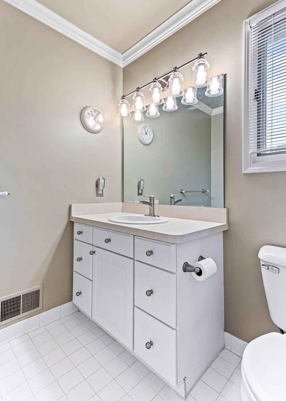 22479 Havergale Street Novi, MI 48374