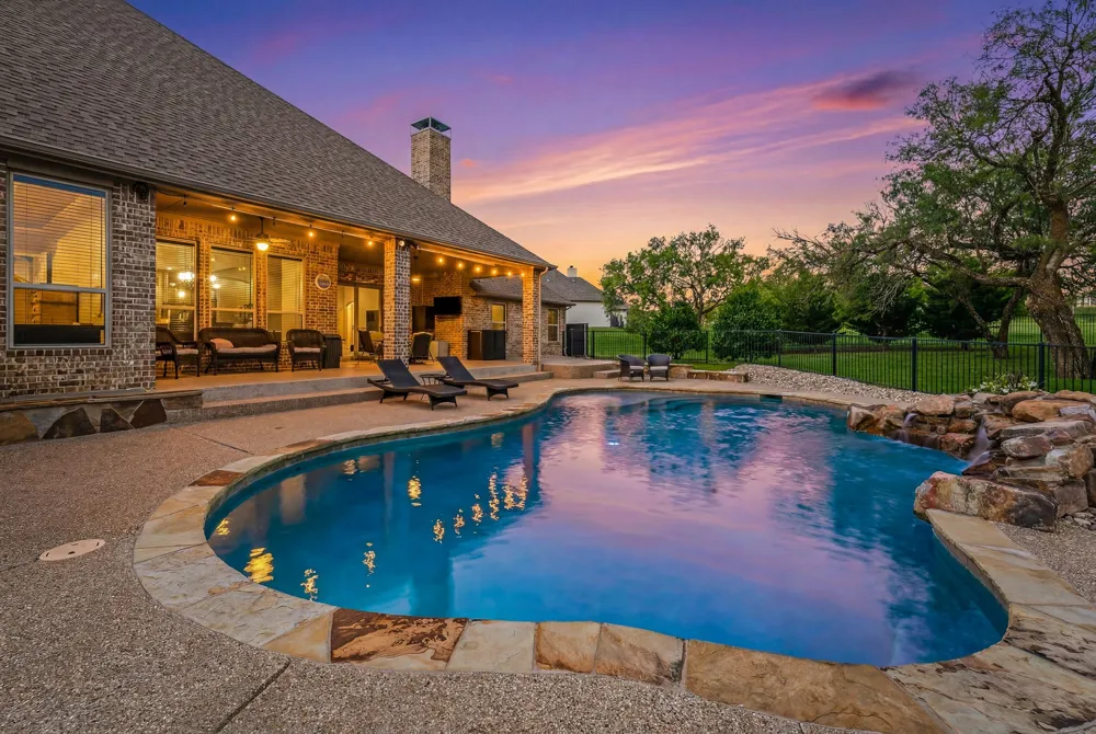 188 Bearclaw Circle Aledo, TX 76008