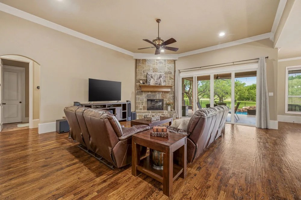 188 Bearclaw Circle Aledo, TX 76008