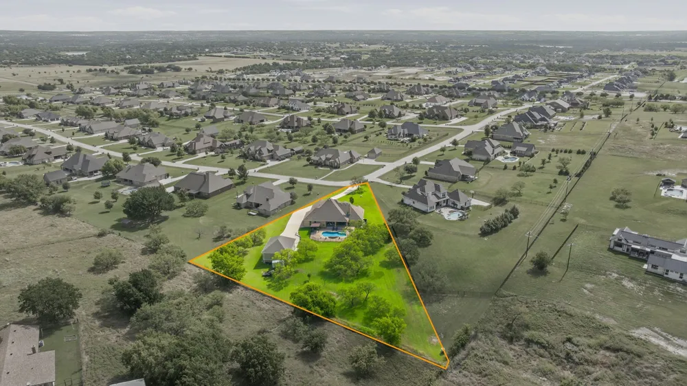 188 Bearclaw Circle Aledo, TX 76008