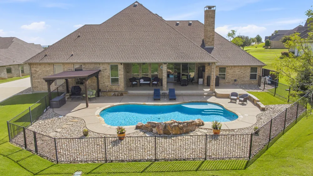 188 Bearclaw Circle Aledo, TX 76008