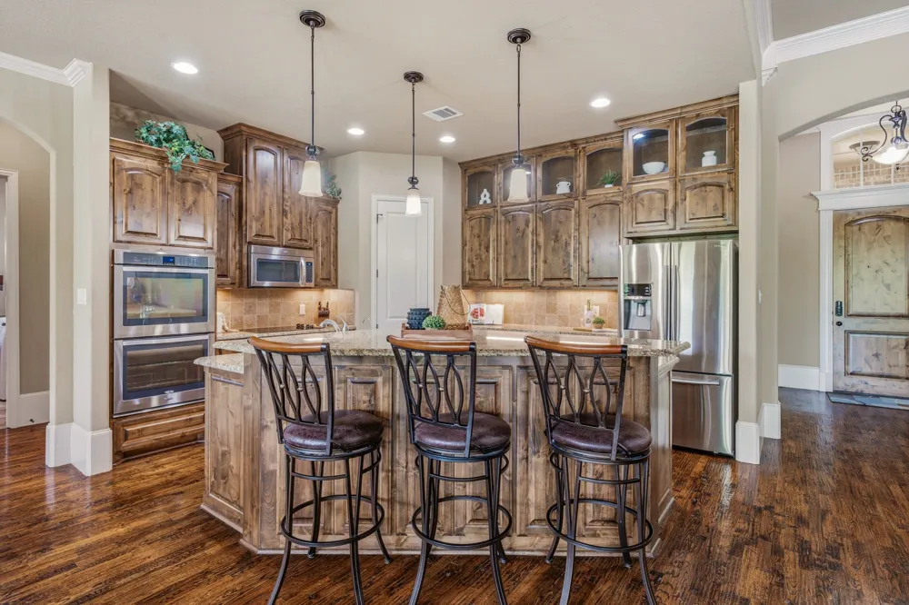 188 Bearclaw Circle Aledo, TX 76008