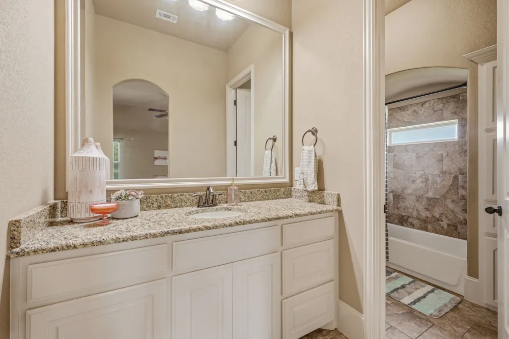 188 Bearclaw Circle Aledo, TX 76008