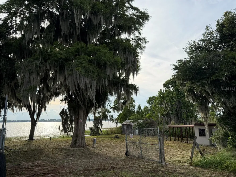 12703 CR-48 Astatula, FL 34705