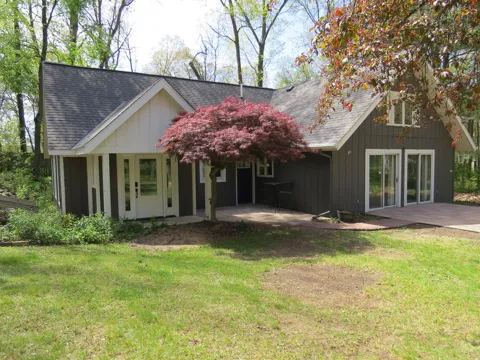 1812 Tomahawk Trail
