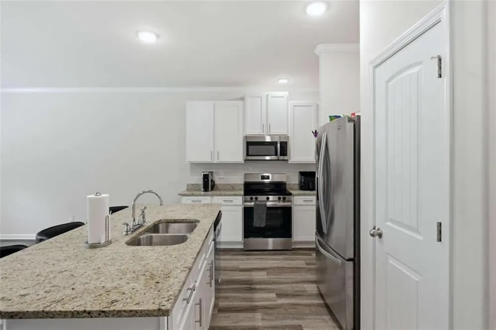 8684 Lakeview Commons #48 Jonesboro, GA 30238