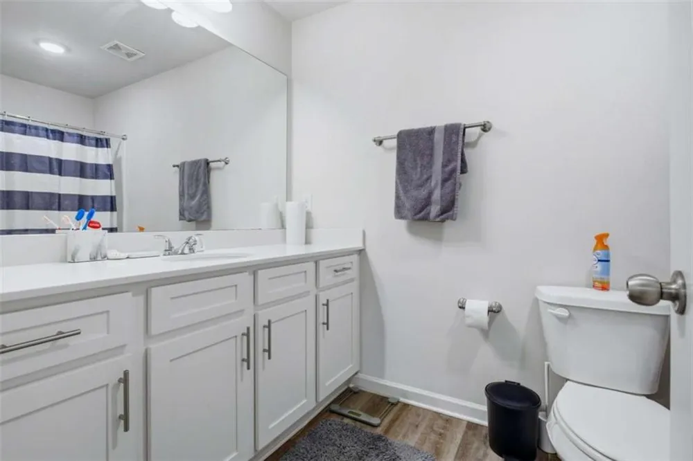 8684 Lakeview Commons #48 Jonesboro, GA 30238