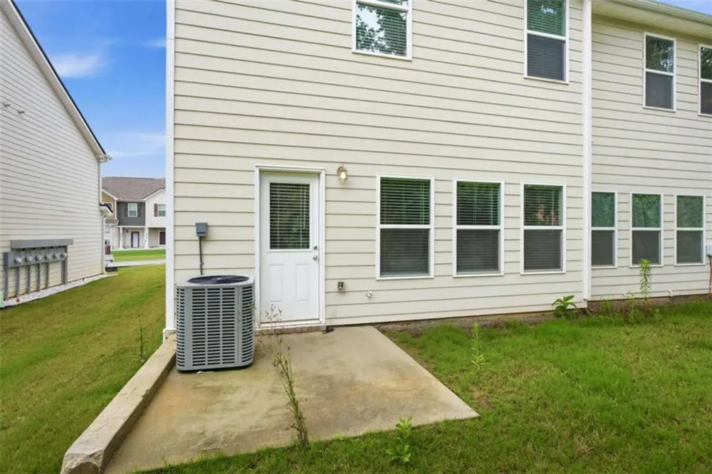 8684 Lakeview Commons #48 Jonesboro, GA 30238