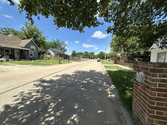 917 E Maddox Avenue Fort Worth, TX 76104