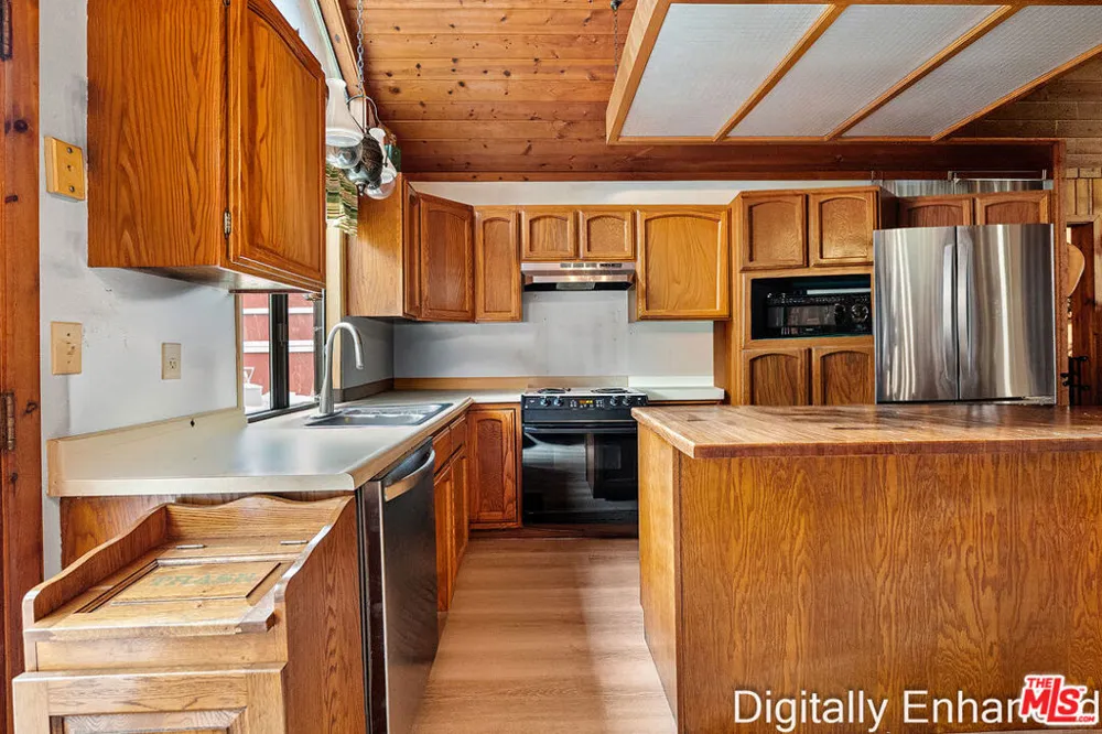 220 Malvin Murphy Lane Crescent City, CA 95531