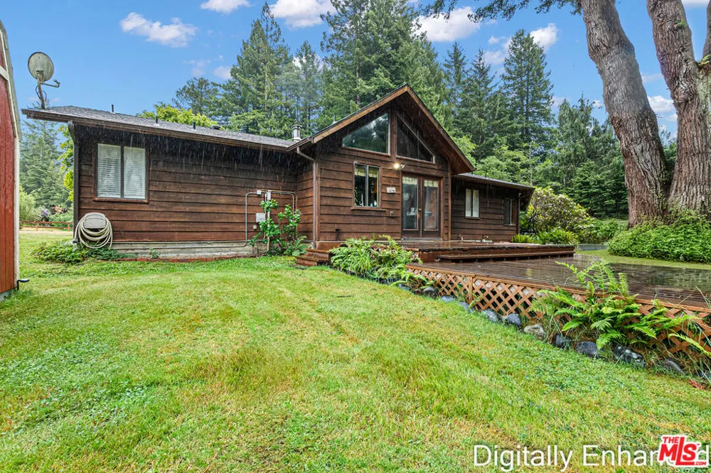 220 Malvin Murphy Lane Crescent City, CA 95531