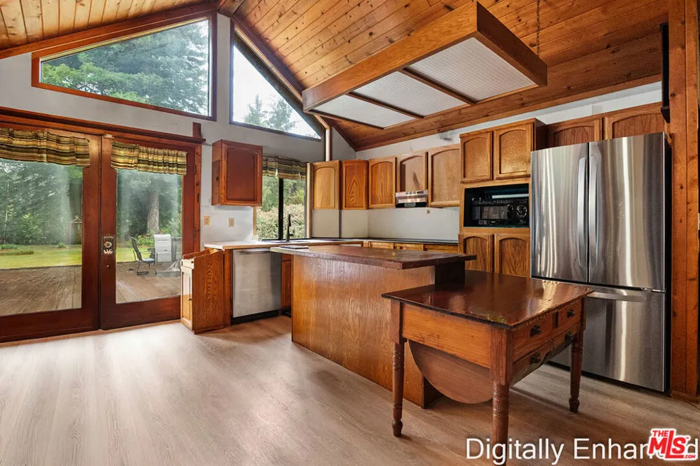 220 Malvin Murphy Lane Crescent City, CA 95531