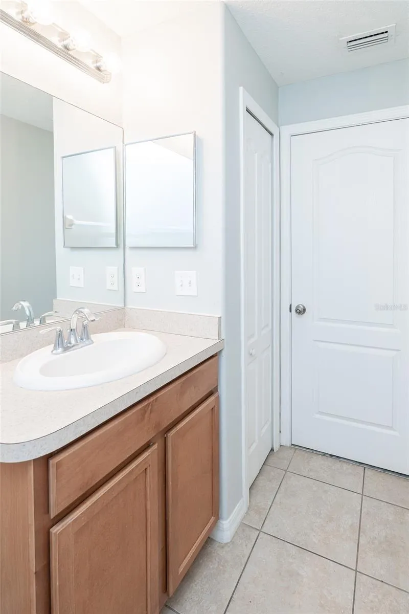 10928 KEYS GATE DR Riverview, FL 33579