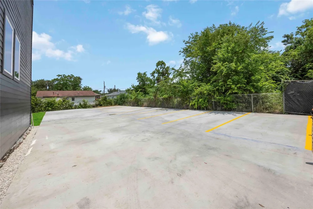 3108 Lee Street Houston, TX 77026