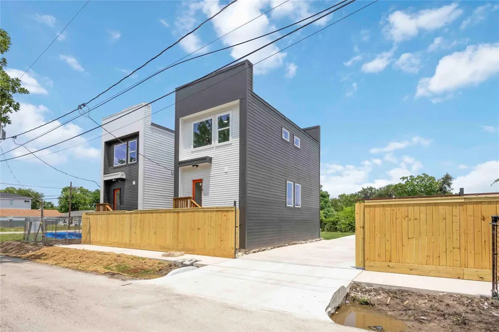 3108 Lee Street Houston, TX 77026