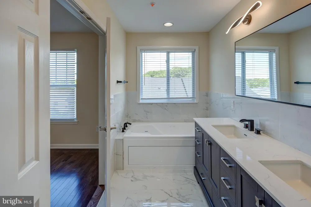 7827 CRYSTAL BROOK WAY Hanover, MD 21076