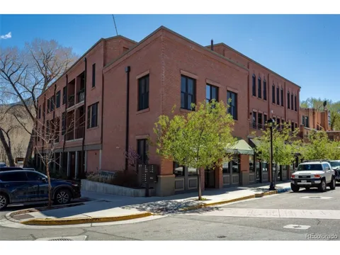 130 W Sackett Avenue #F