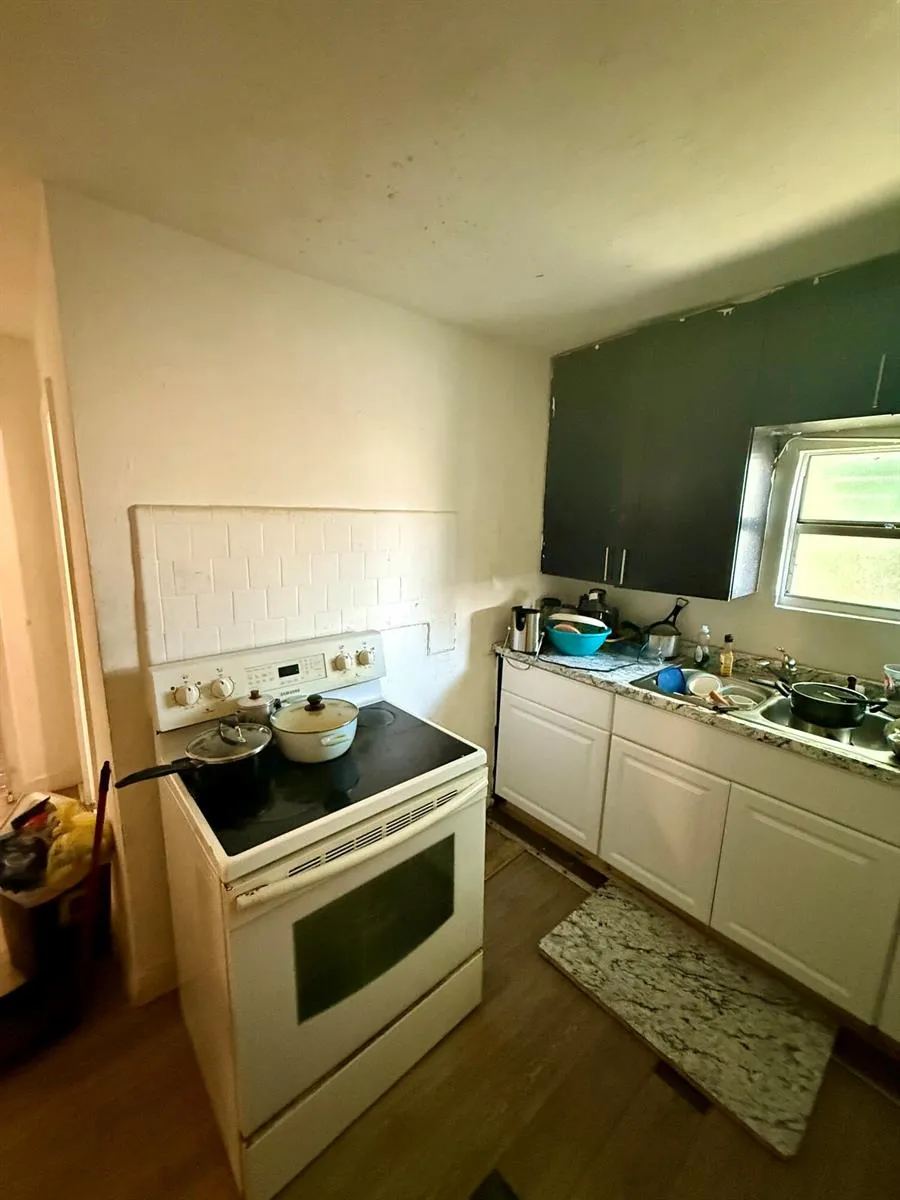 856 SW Ave D Belle Glade, FL 33430