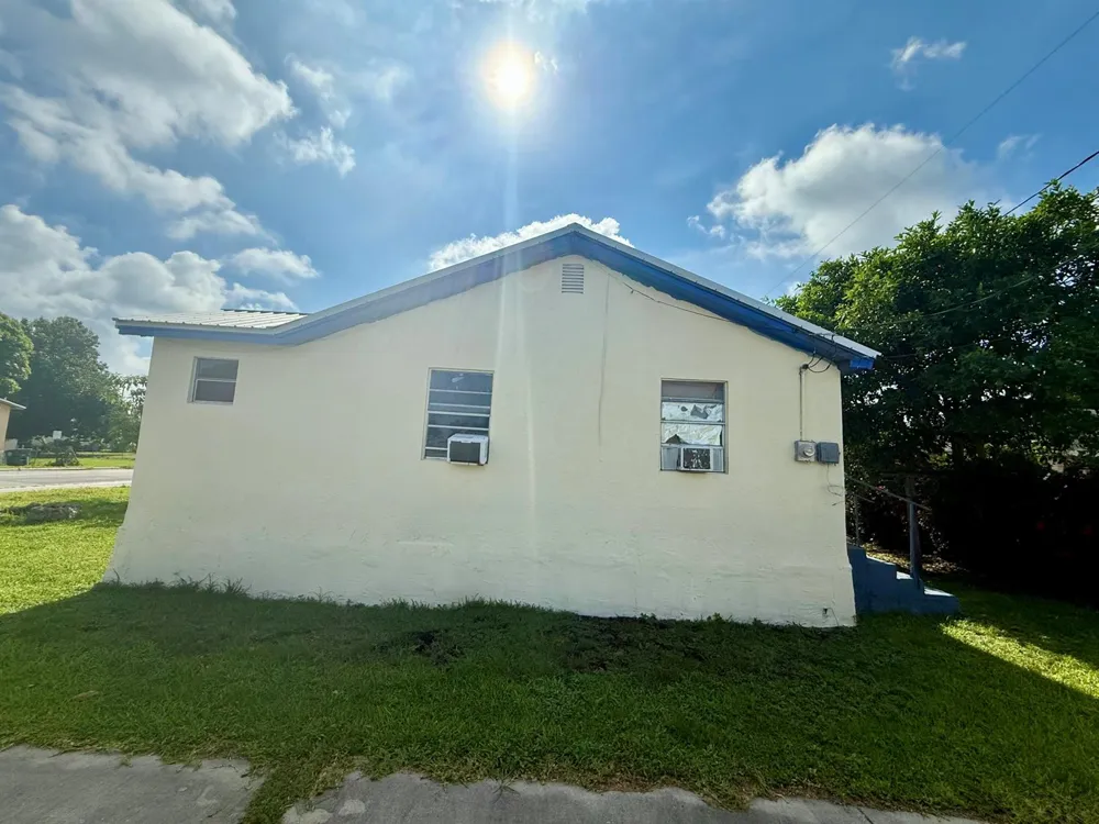 856 SW Ave D Belle Glade, FL 33430