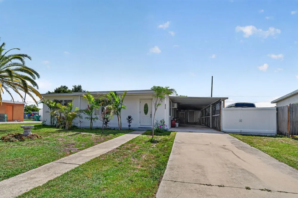 2336 Picnic Street Port Charlotte, FL 33952