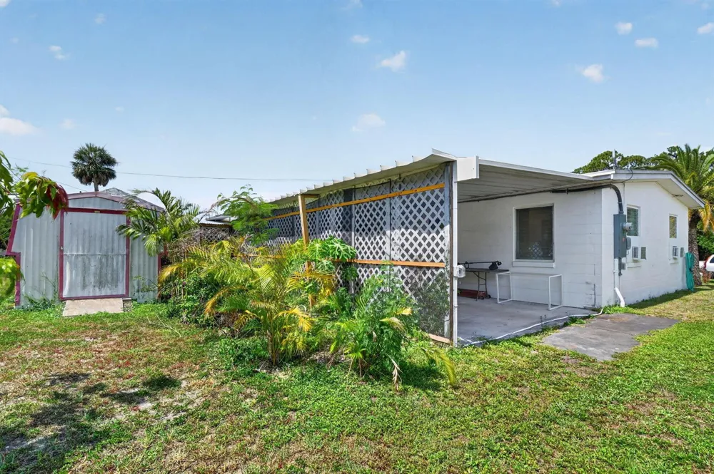 2336 Picnic Street Port Charlotte, FL 33952