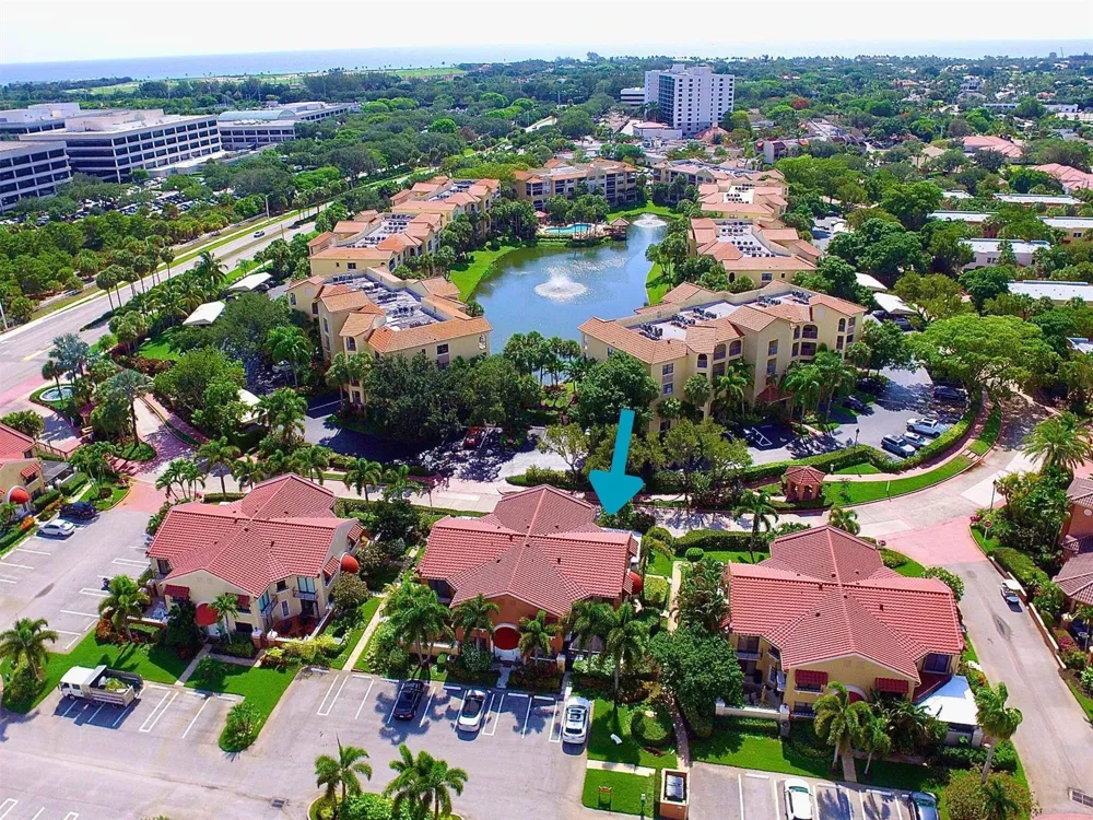 24 Uno Lago Drive Juno Beach, FL 33408