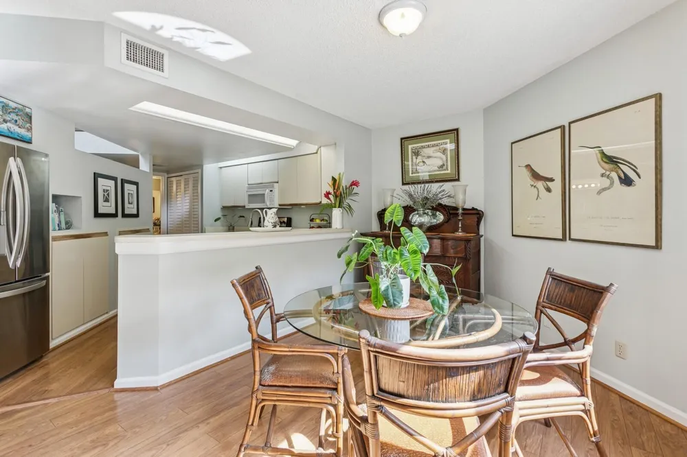 24 Uno Lago Drive Juno Beach, FL 33408