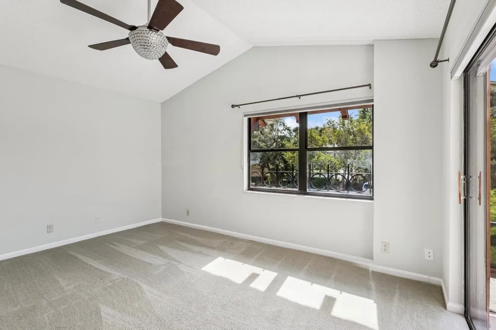 24 Uno Lago Drive Juno Beach, FL 33408