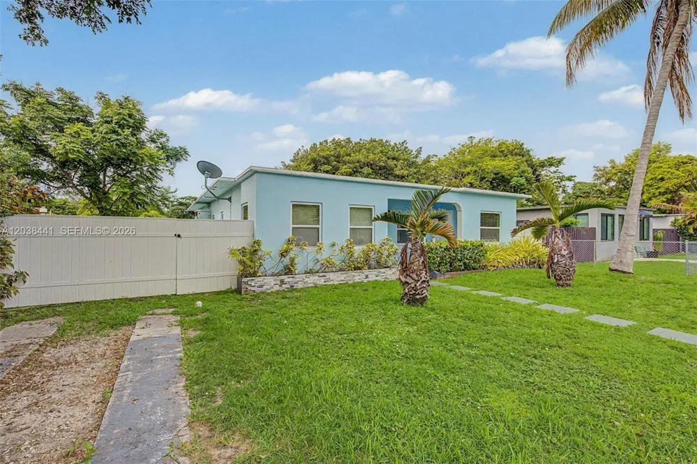 5910 SW 62nd Ter #0 South Miami, FL 33143